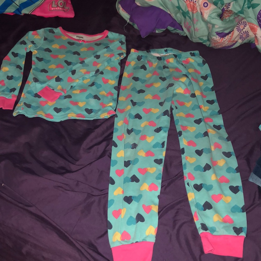 Heart covered pajama size 8